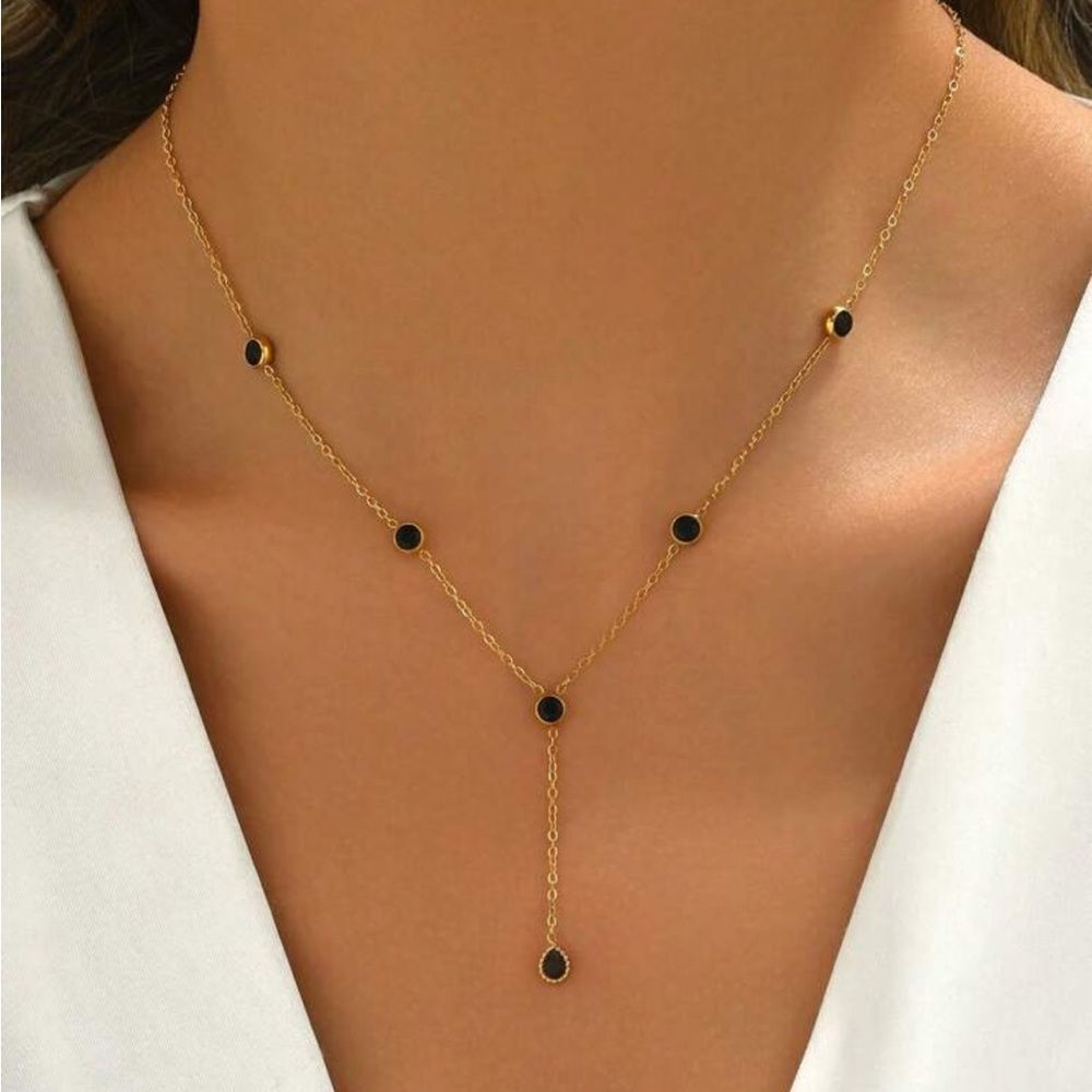 Goldāand Black NecklaceāQ56